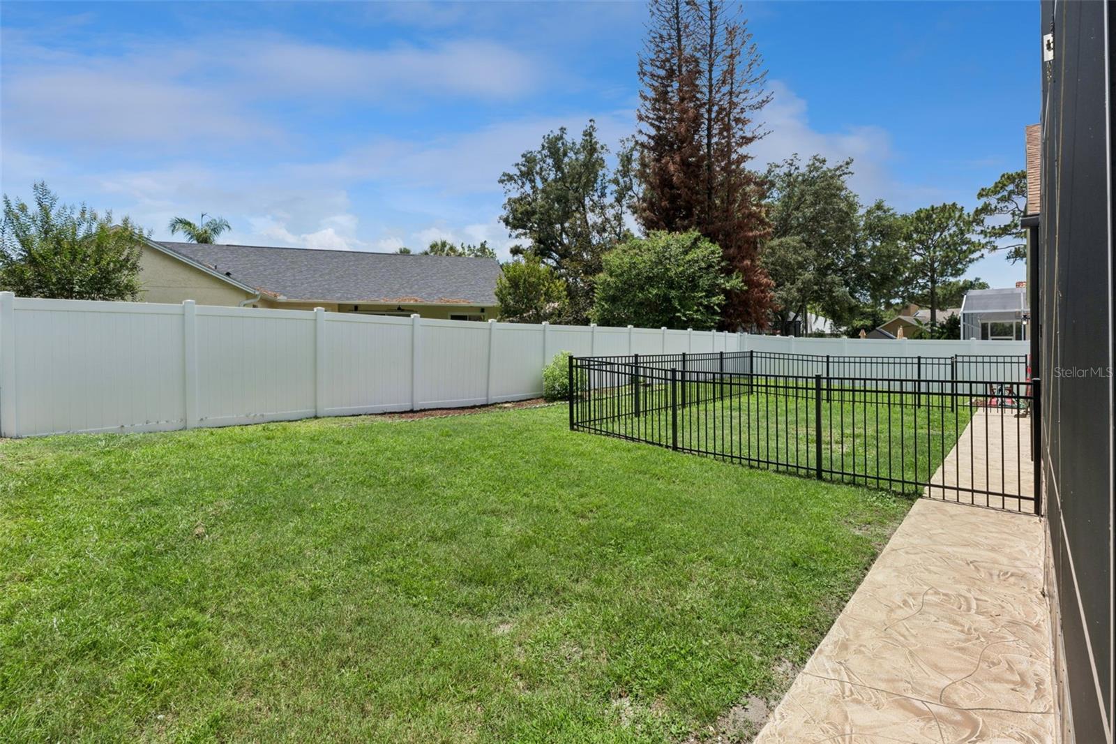 14975 Faversham Cir Property Photo 41