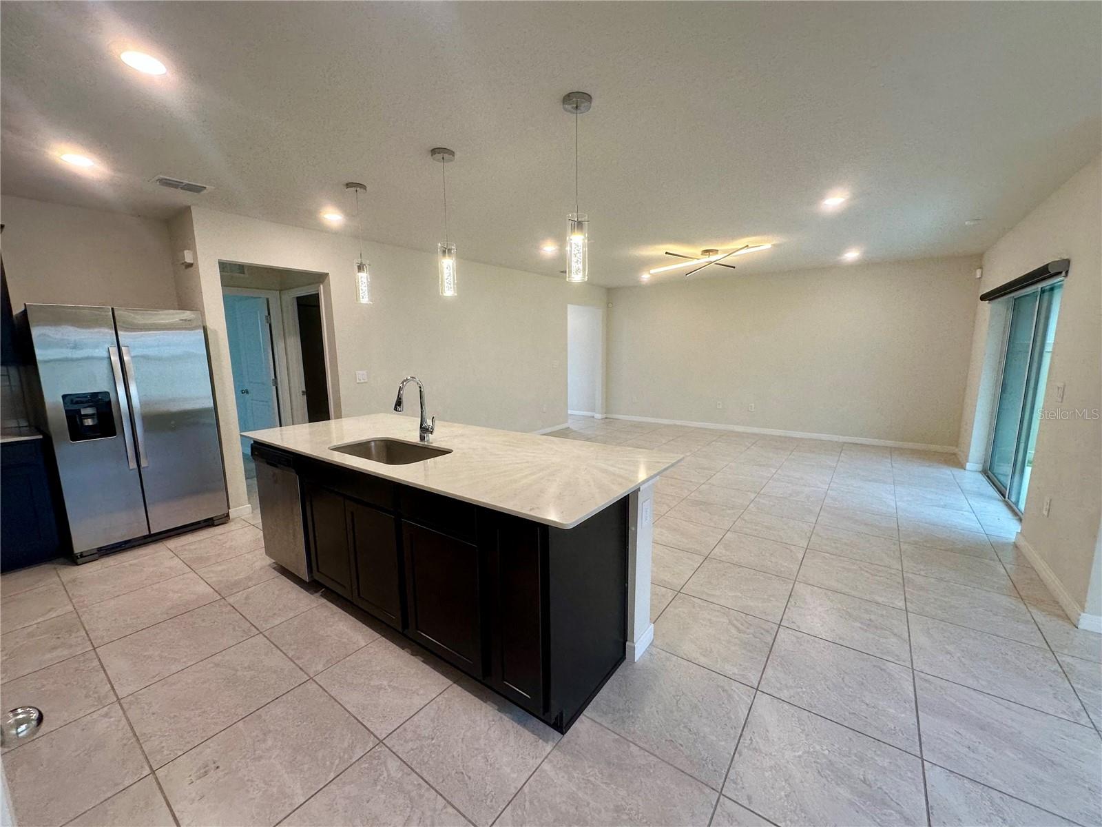1261 Regal King Dr Property Photo 6