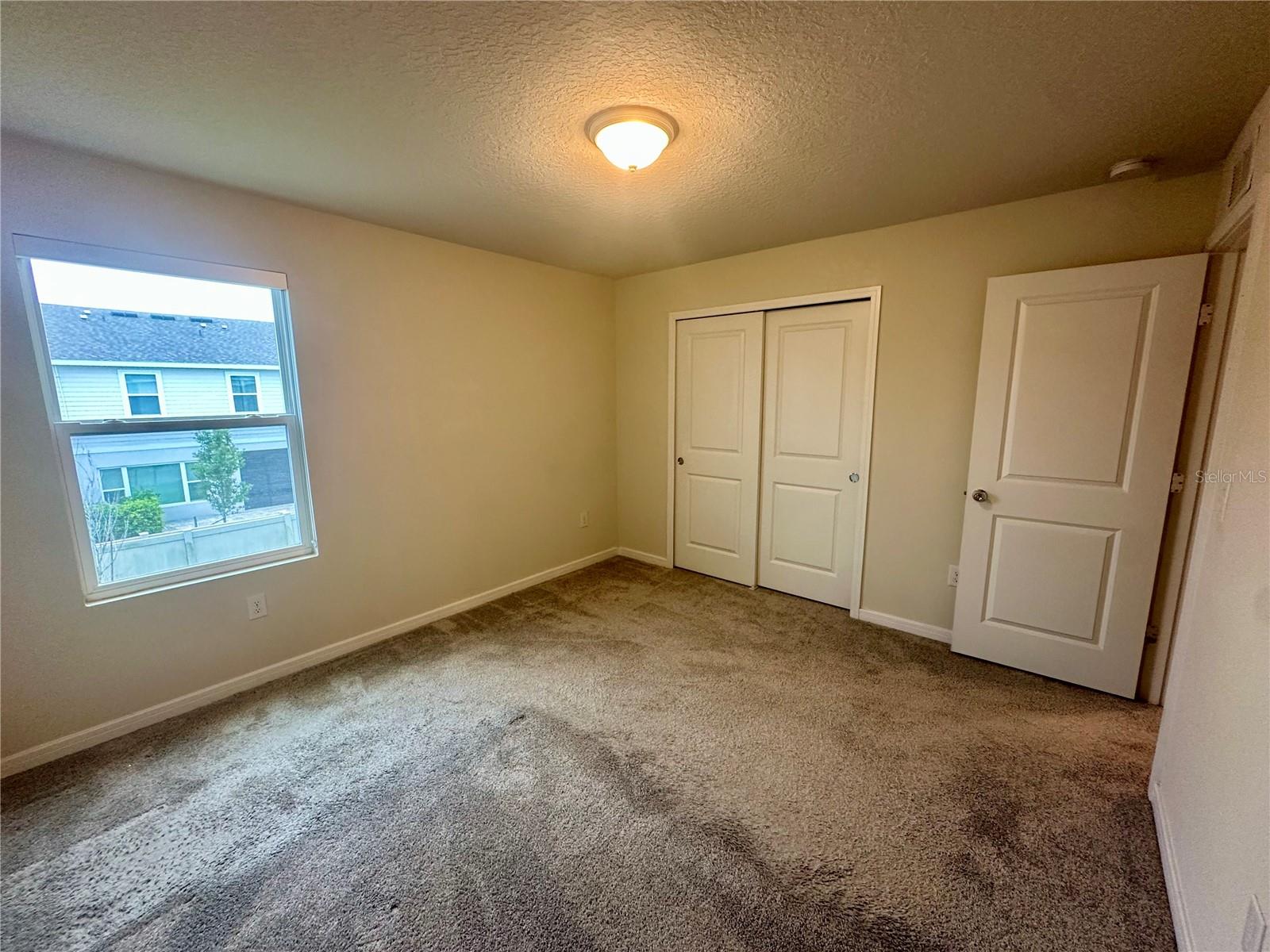 1261 Regal King Dr Property Photo 12