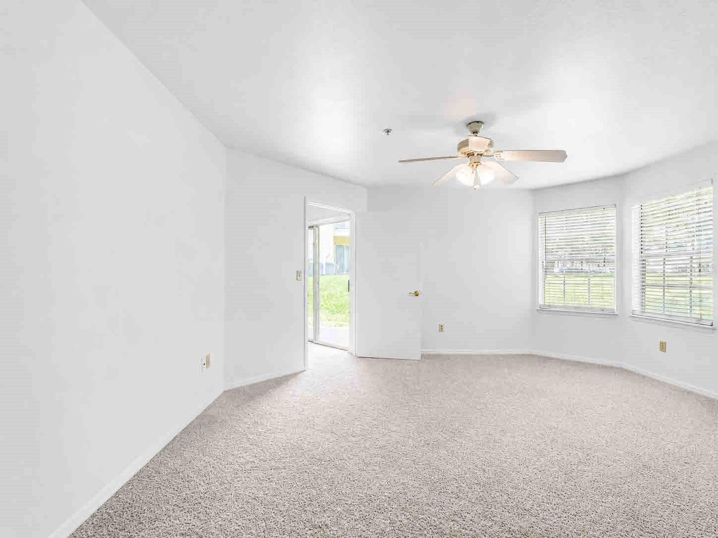 7270 Westpointe Blvd #910 Property Photo 11