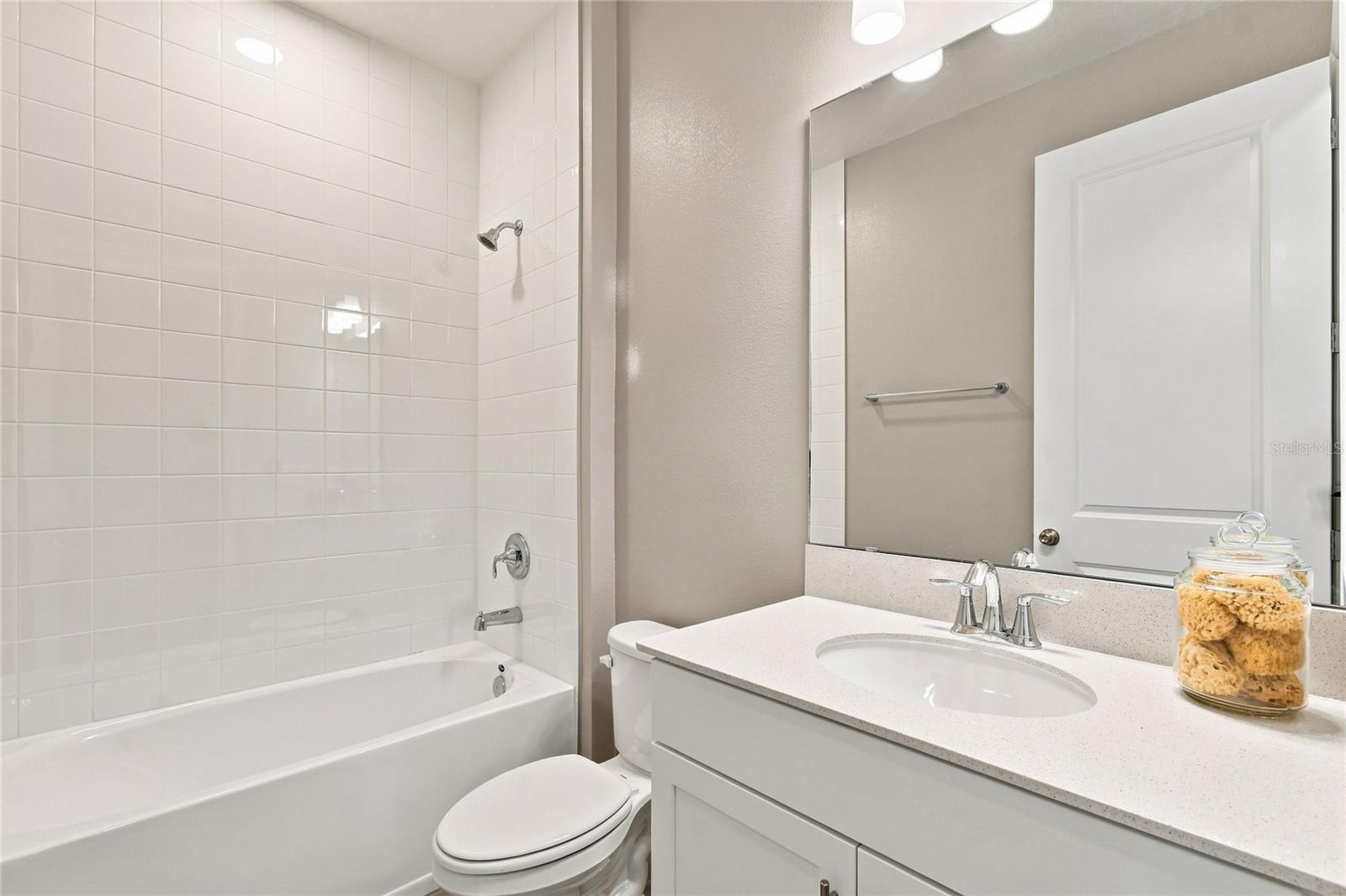 3206 Wolf Lake Ave Property Photo 9