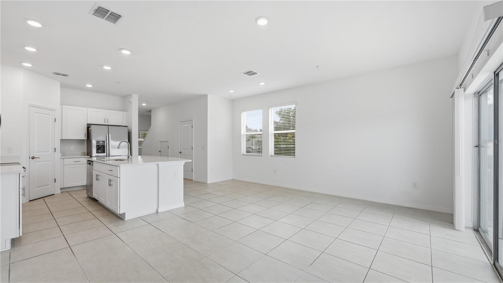 4790 Revolutionary Way Property Photo 10