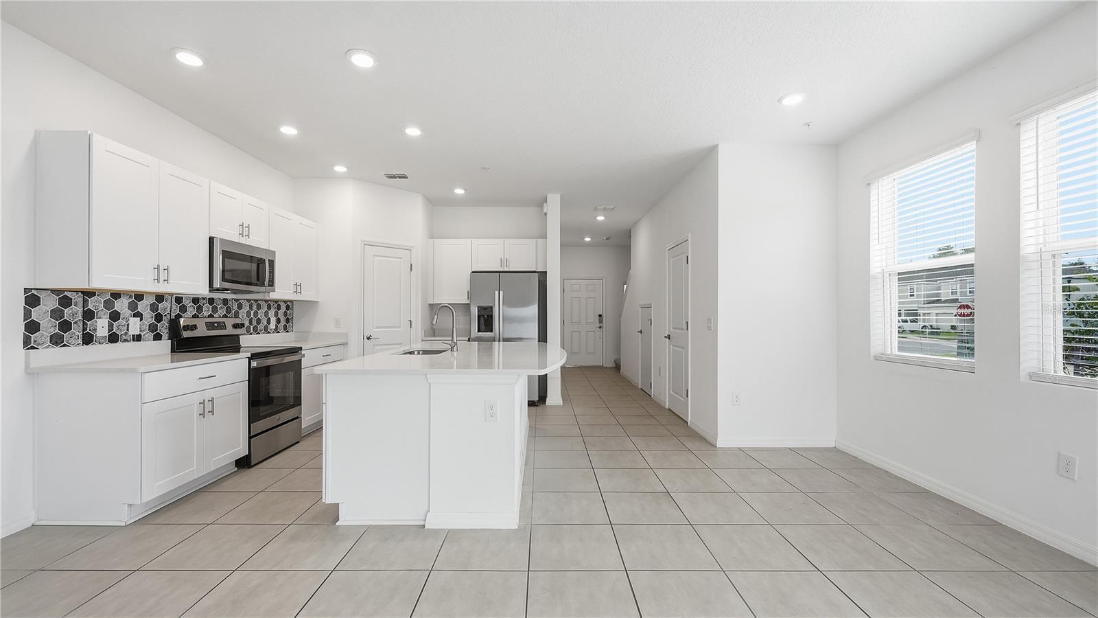 4790 Revolutionary Way Property Photo 12