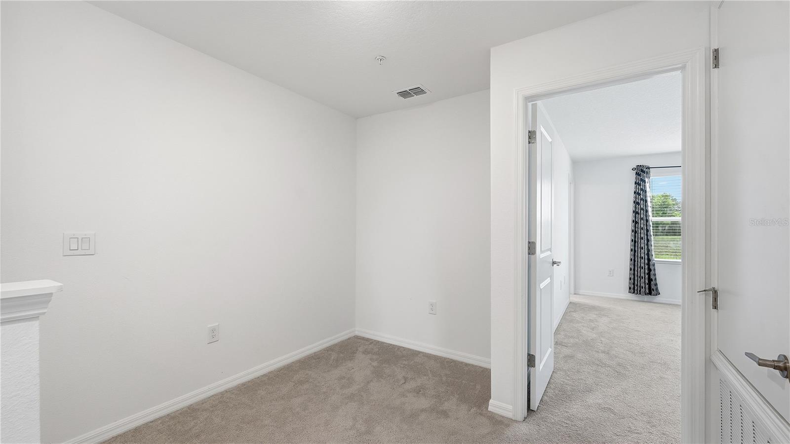 4790 Revolutionary Way Property Photo 17