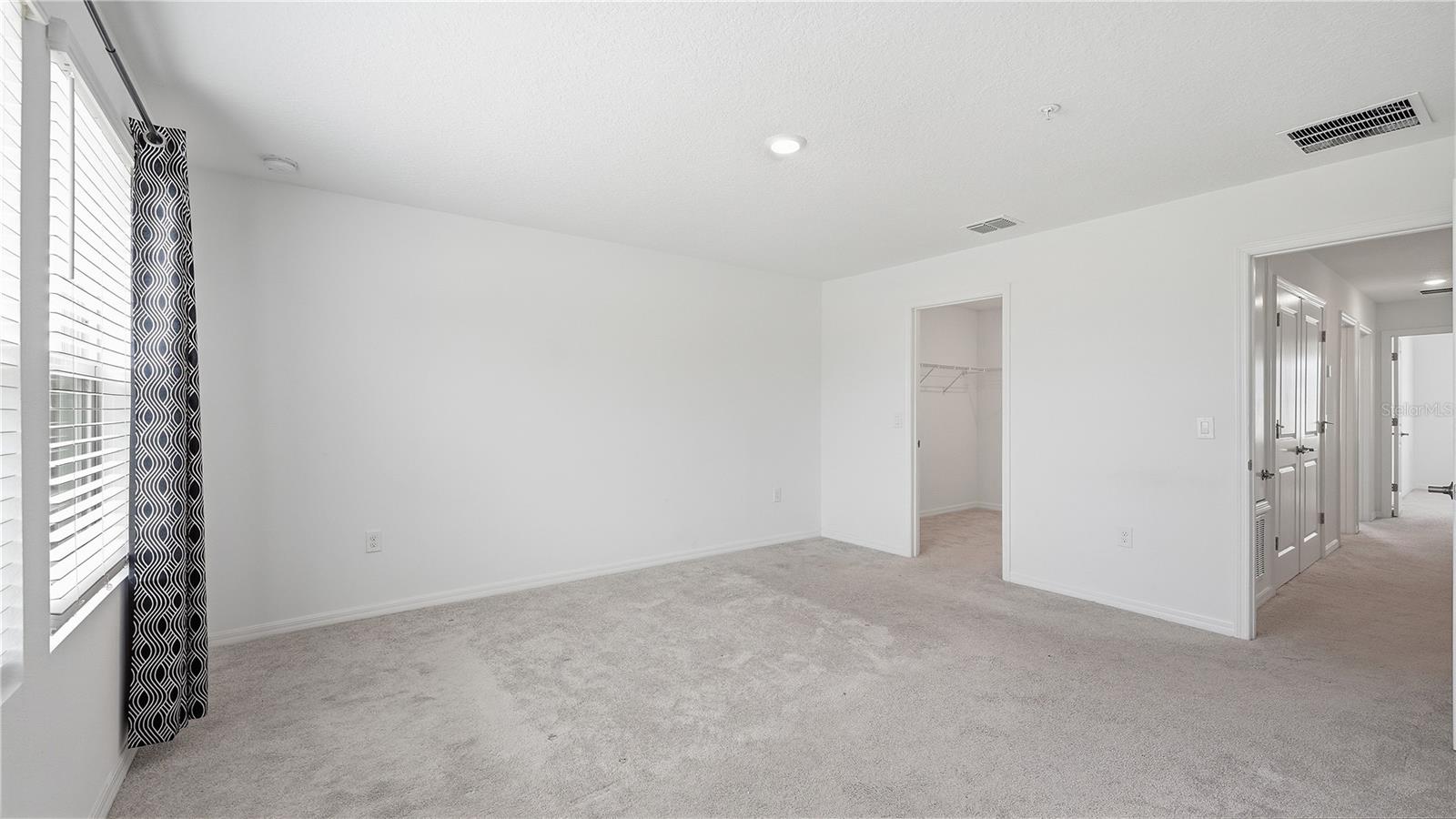 4790 Revolutionary Way Property Photo 20