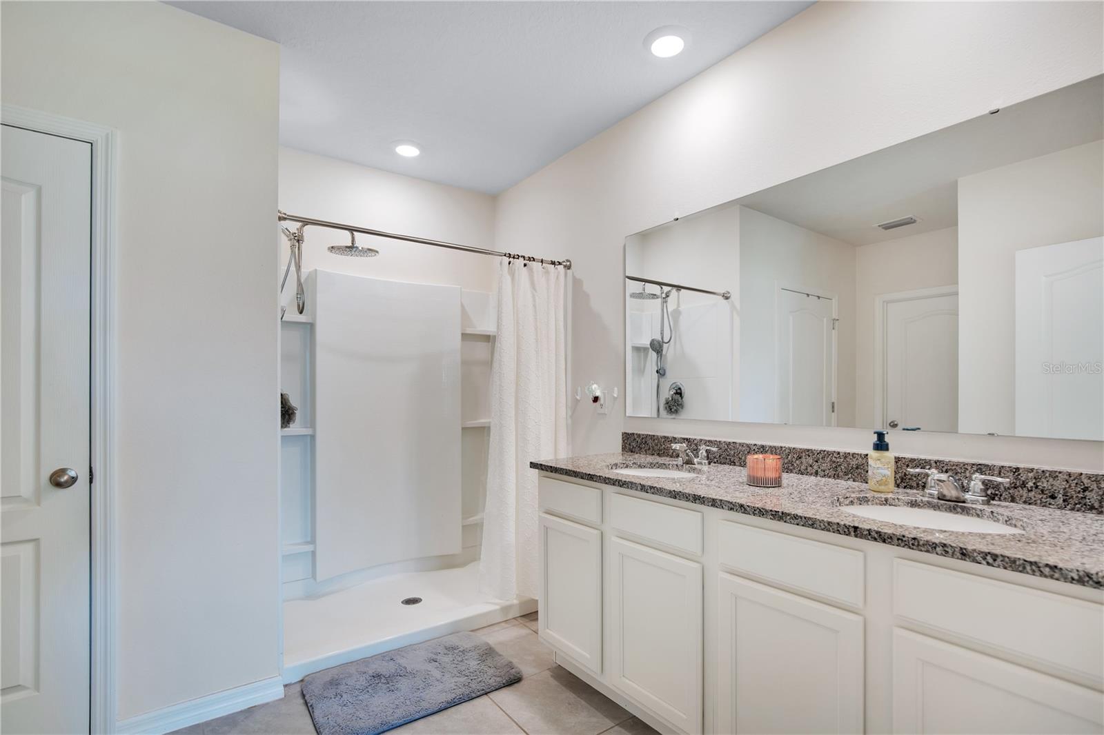3768 Botanical Way Property Photo 21