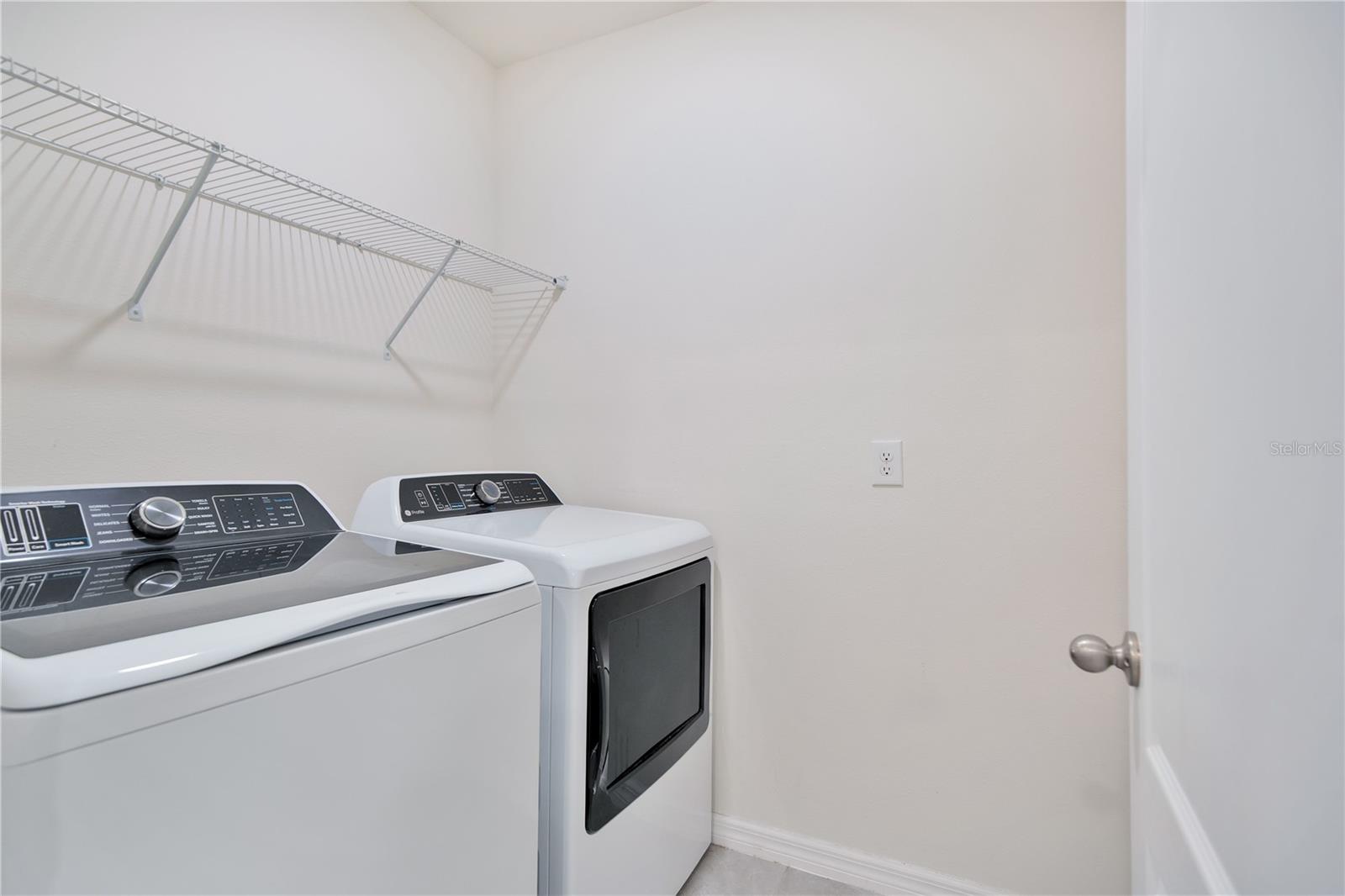 3768 Botanical Way Property Photo 27