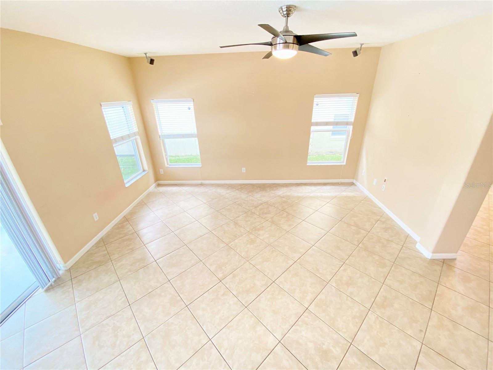 10973 Willow Ridge Loop Property Photo 13