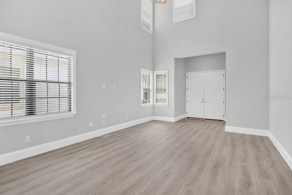 10459 Stapeley Dr Property Photo 8