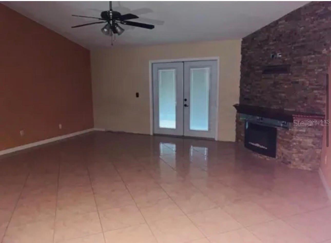 704 Caracara Ct Property Photo 2