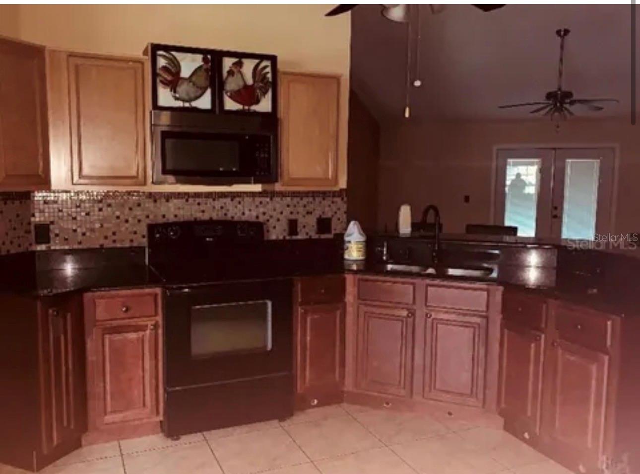 704 Caracara Ct Property Photo 6