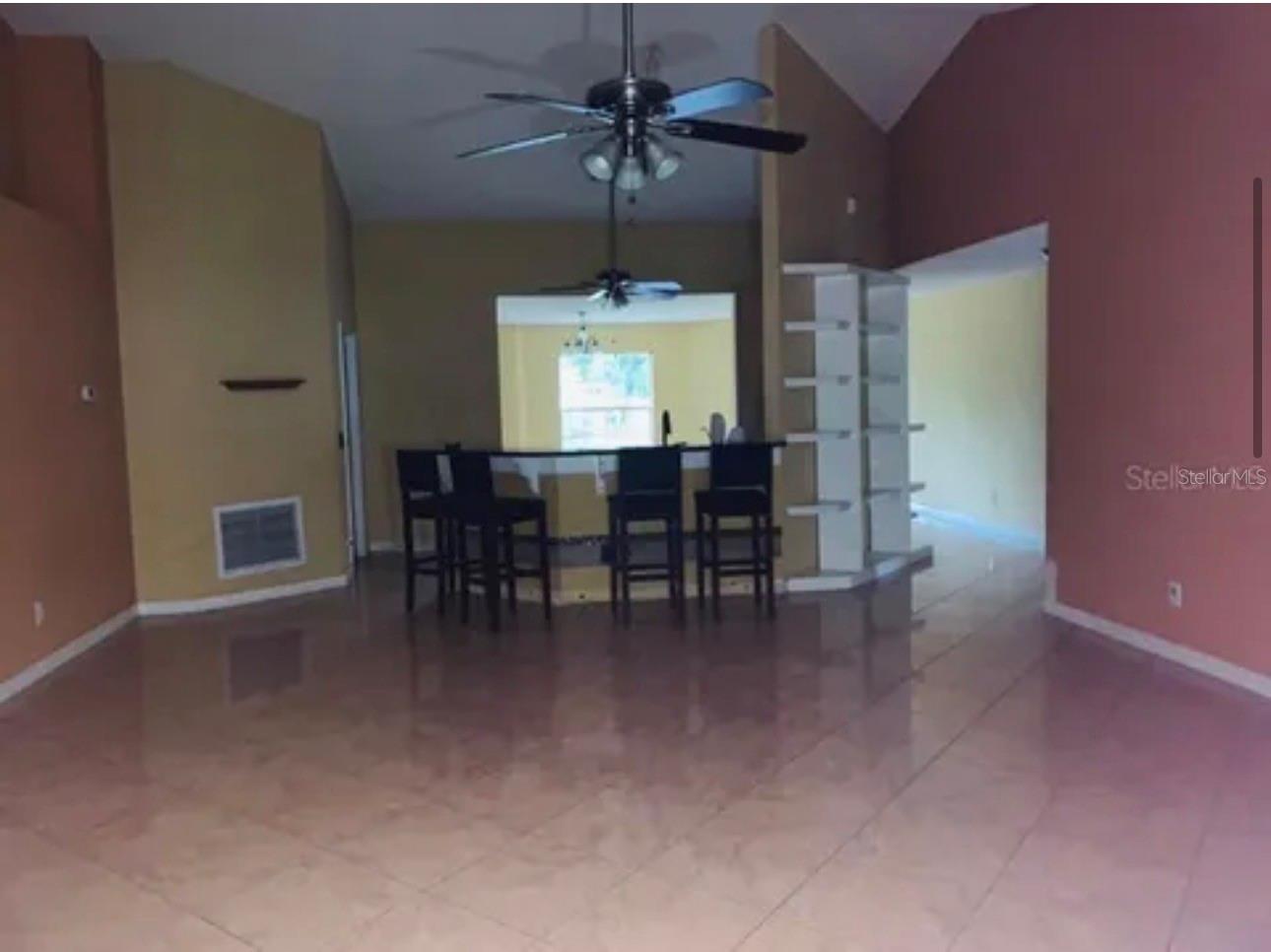 704 Caracara Ct Property Photo 7