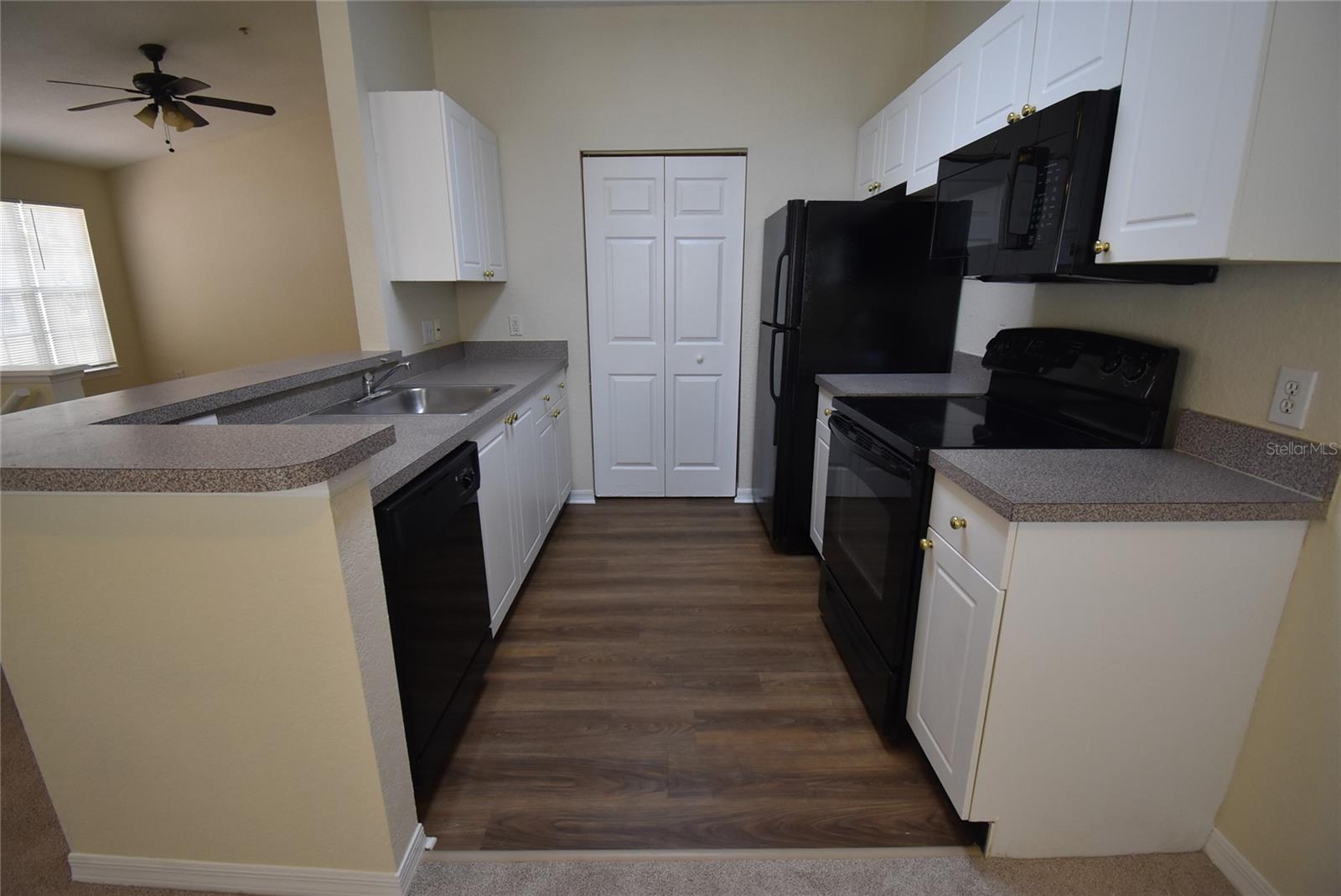862 Grand Regency Pt #205 Property Photo 6