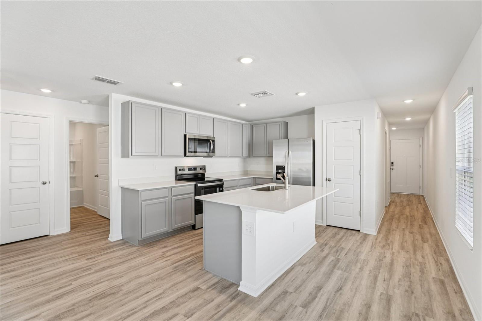 5560 Taverna Loop Property Photo 6