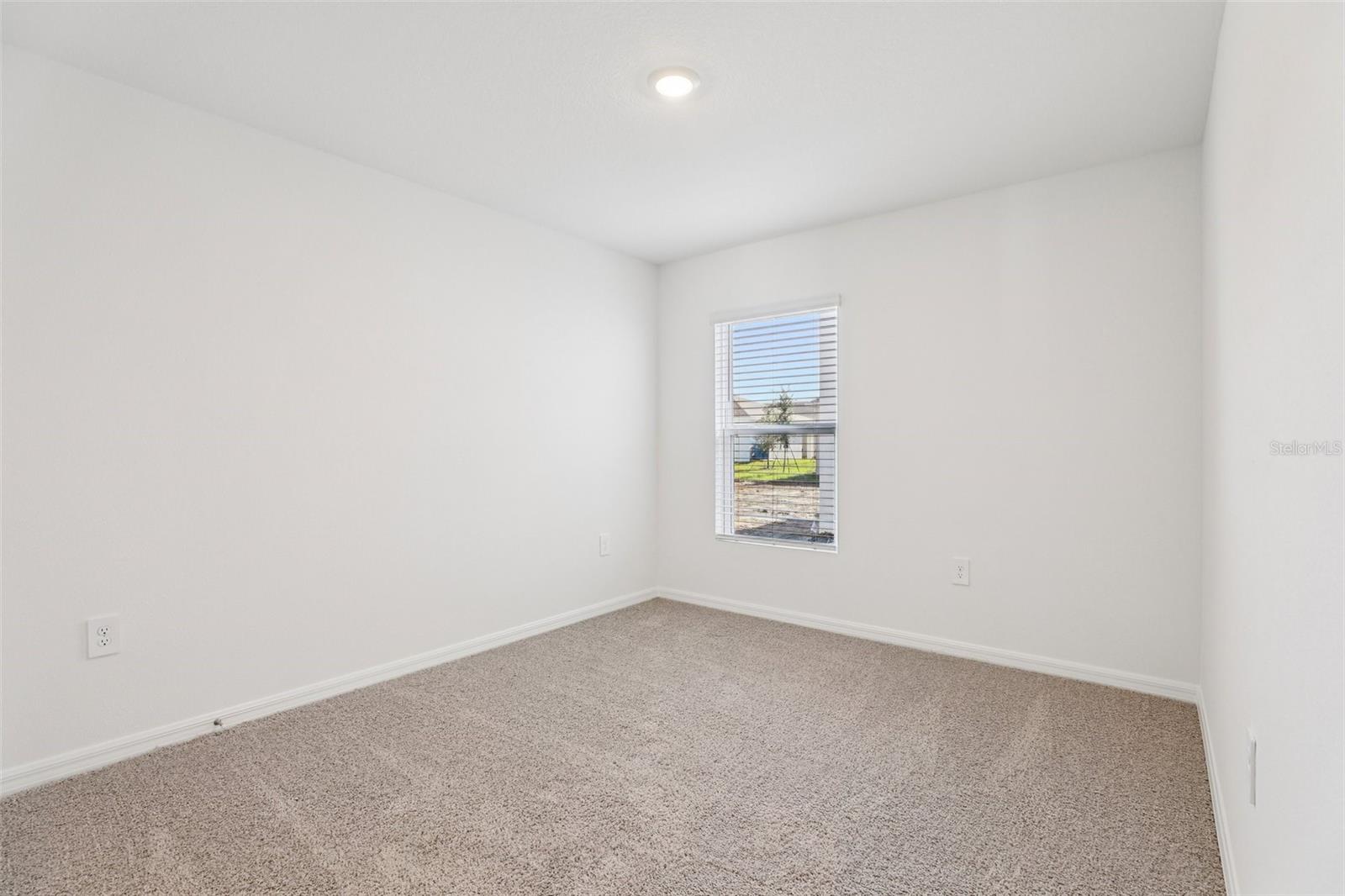 5560 Taverna Loop Property Photo 18