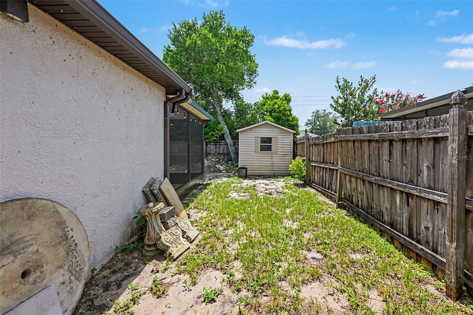 1472 Kodak Dr Property Photo 34