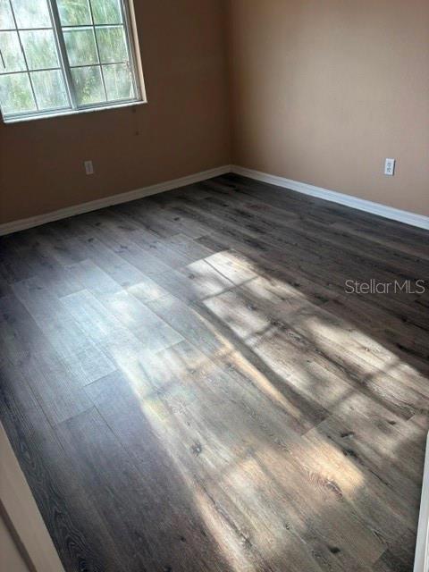 O6417502 Property Photo 8