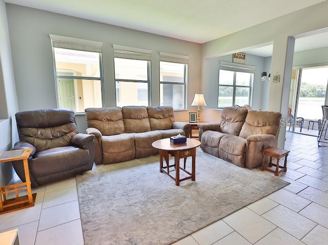 3893 Gliding Pl Property Photo 6