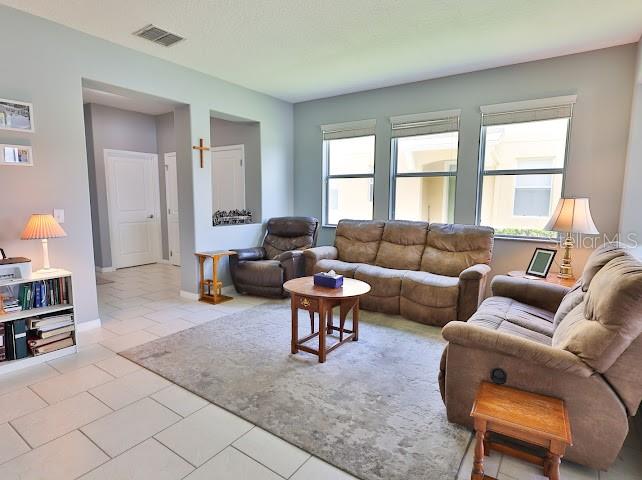 3893 Gliding Pl Property Photo 7
