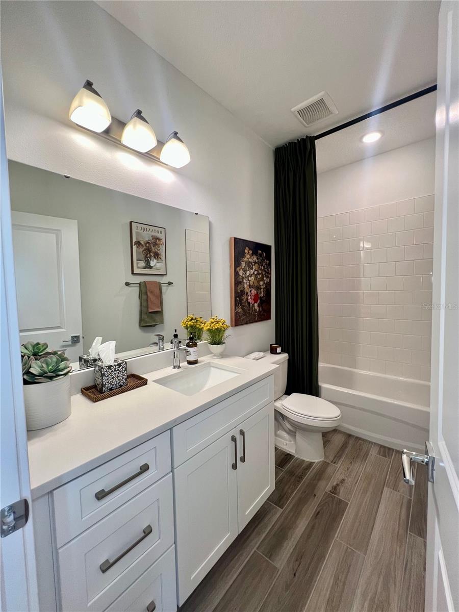 280 Elena Lavin Cir Property Photo 9
