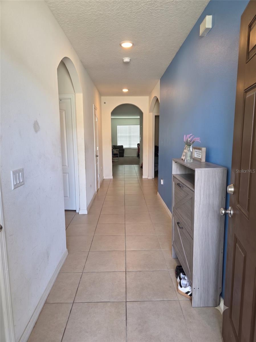 231 Willow Bend Dr Property Photo 3