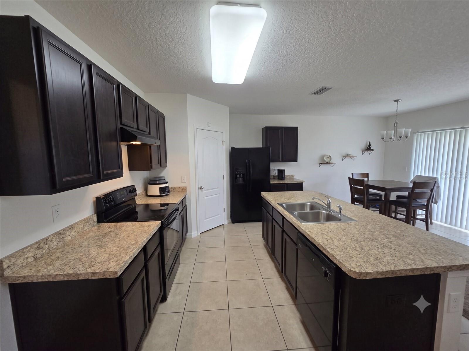 231 Willow Bend Dr Property Photo 7