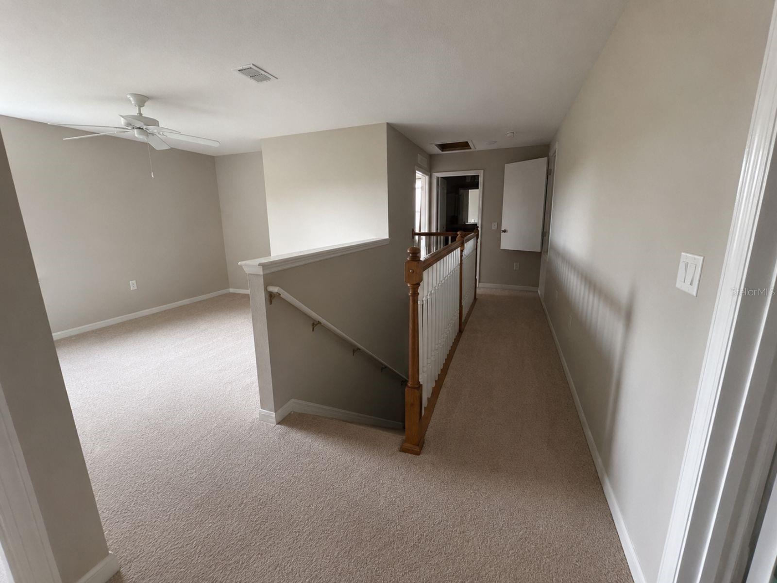 100 Albany Dr Property Photo 7
