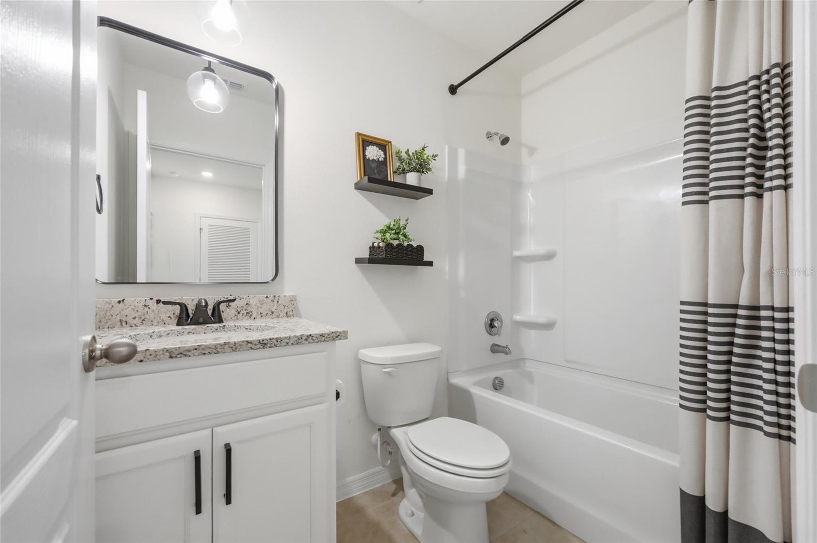 1767 Wooden St Property Photo 16