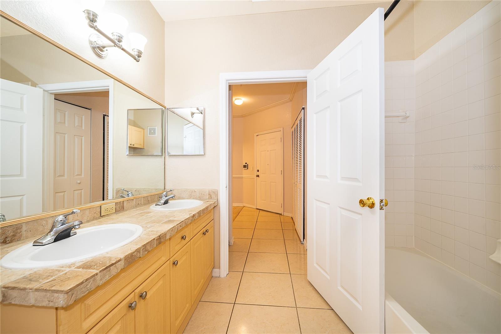 3589 Conroy Rd #1015 Property Photo 23