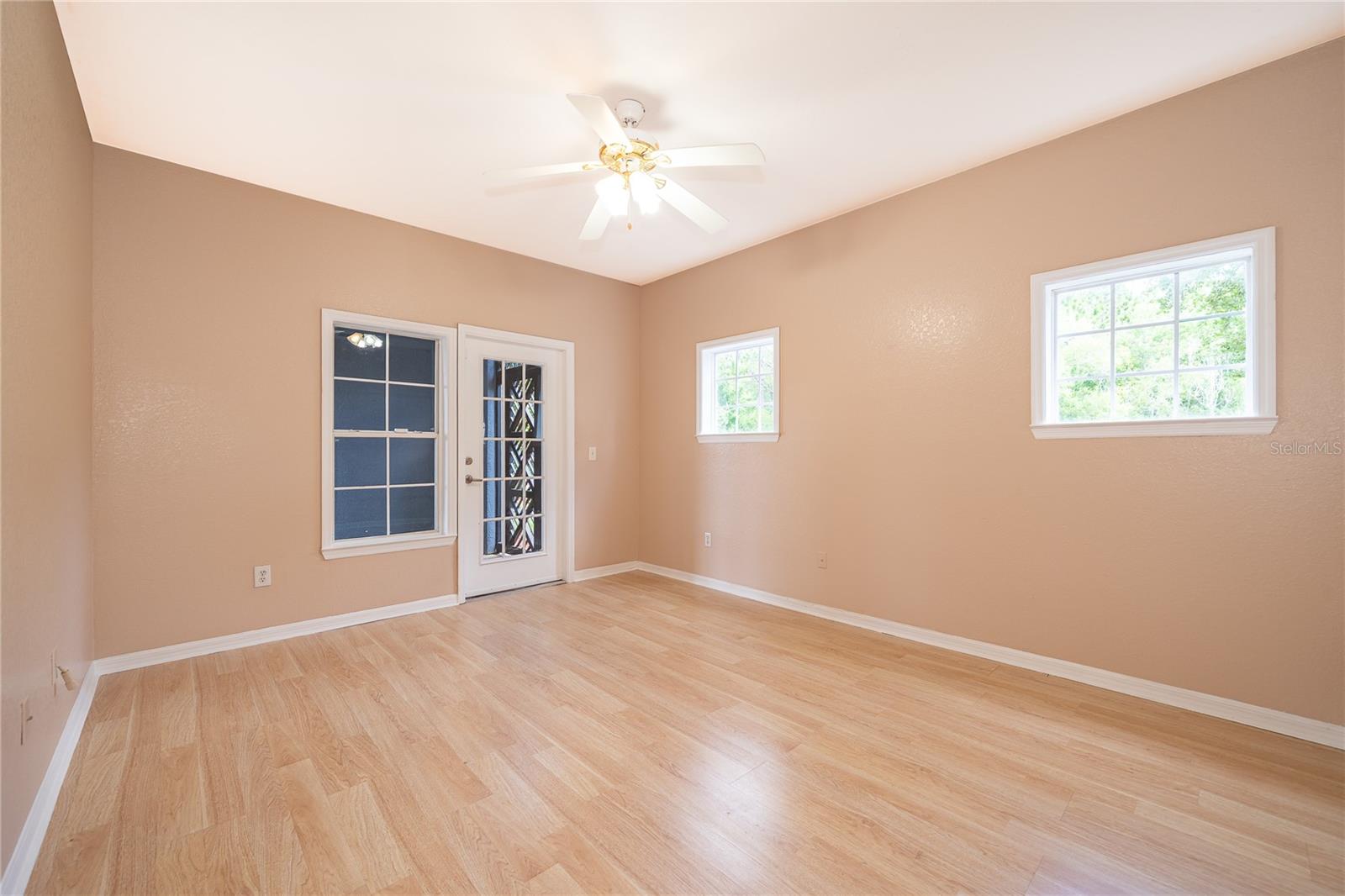 3589 Conroy Rd #1015 Property Photo 26