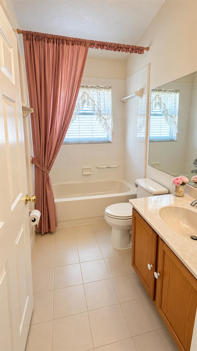7935 Oakstone Ct Property Photo 8