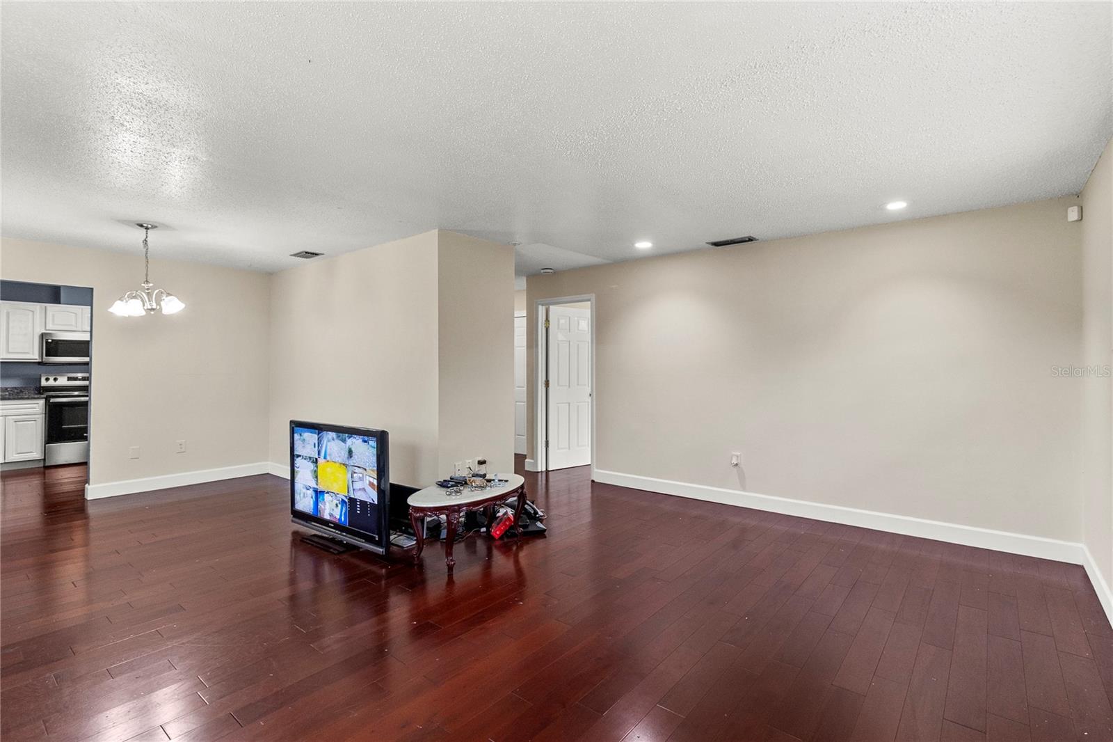 1700 Needlewood Ln Property Photo 8