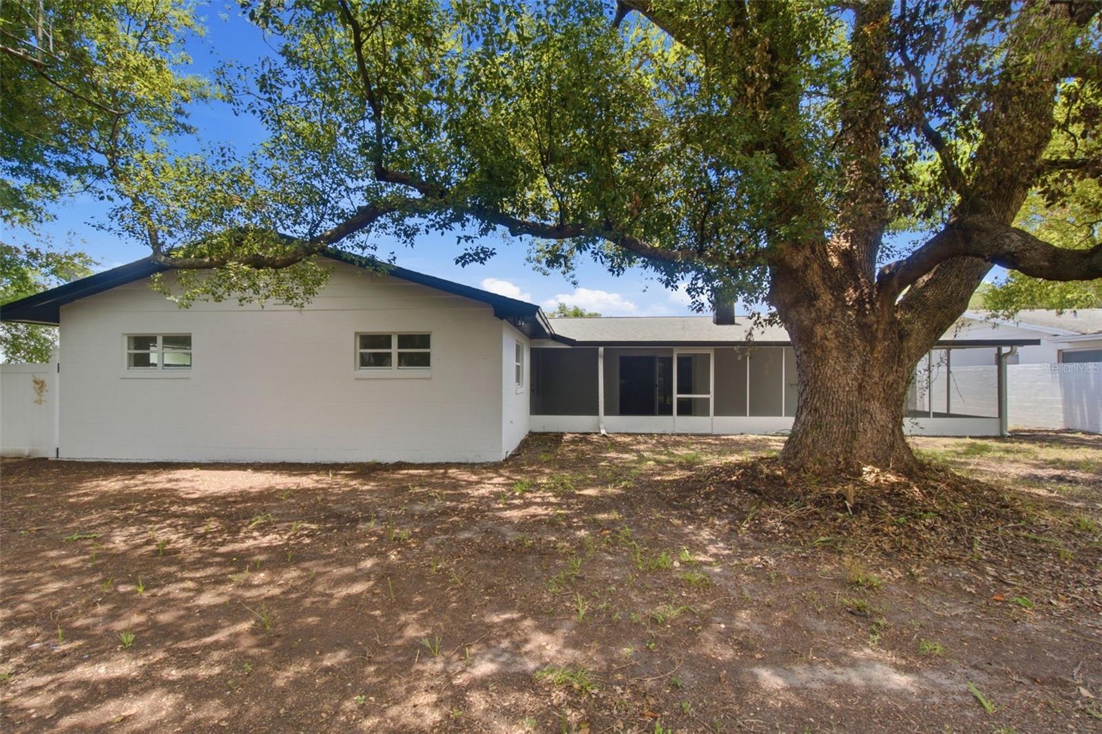 2733 Castle Oak Ave Property Photo 27