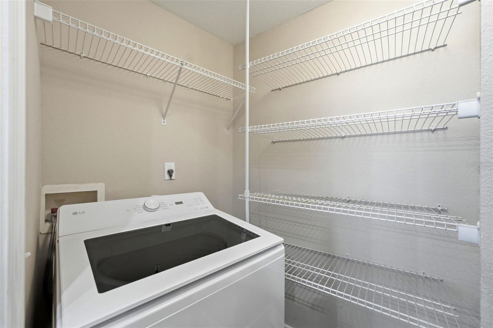 322 E Central Blvd #912 Property Photo 18