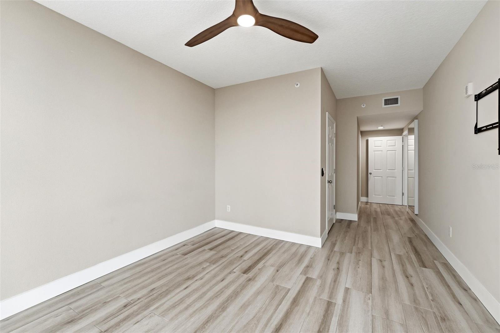 322 E Central Blvd #912 Property Photo 23
