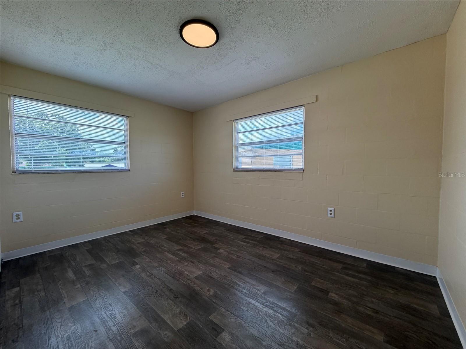 2988 Stowe Pl Property Photo 6