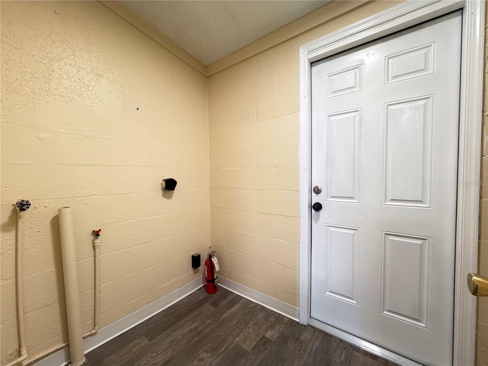 2988 Stowe Pl Property Photo 9