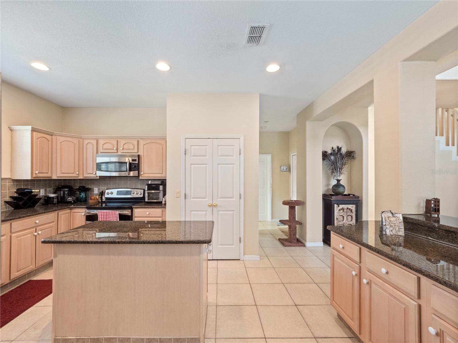 10221 Lundy Ct Property Photo 16