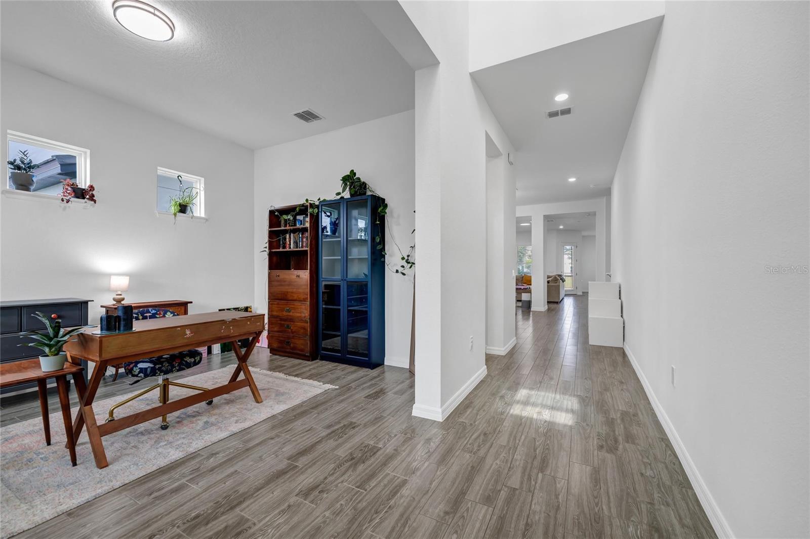 12929 Westside Village Loop Property Photo 6