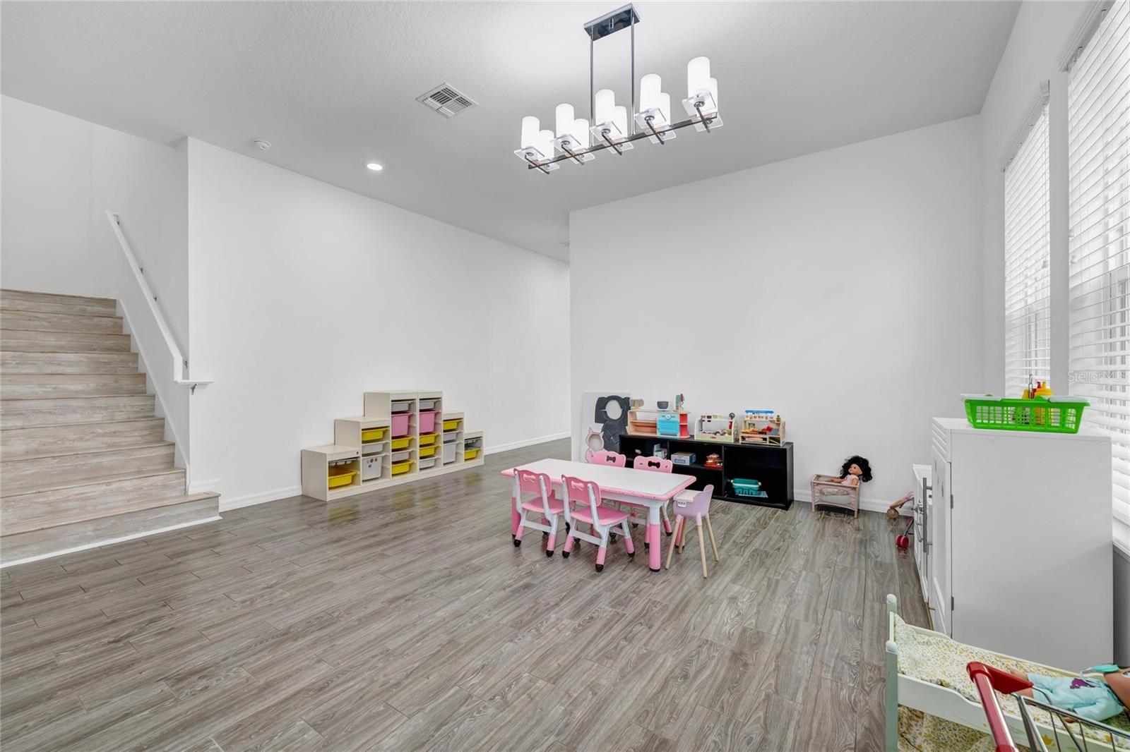 12929 Westside Village Loop Property Photo 9