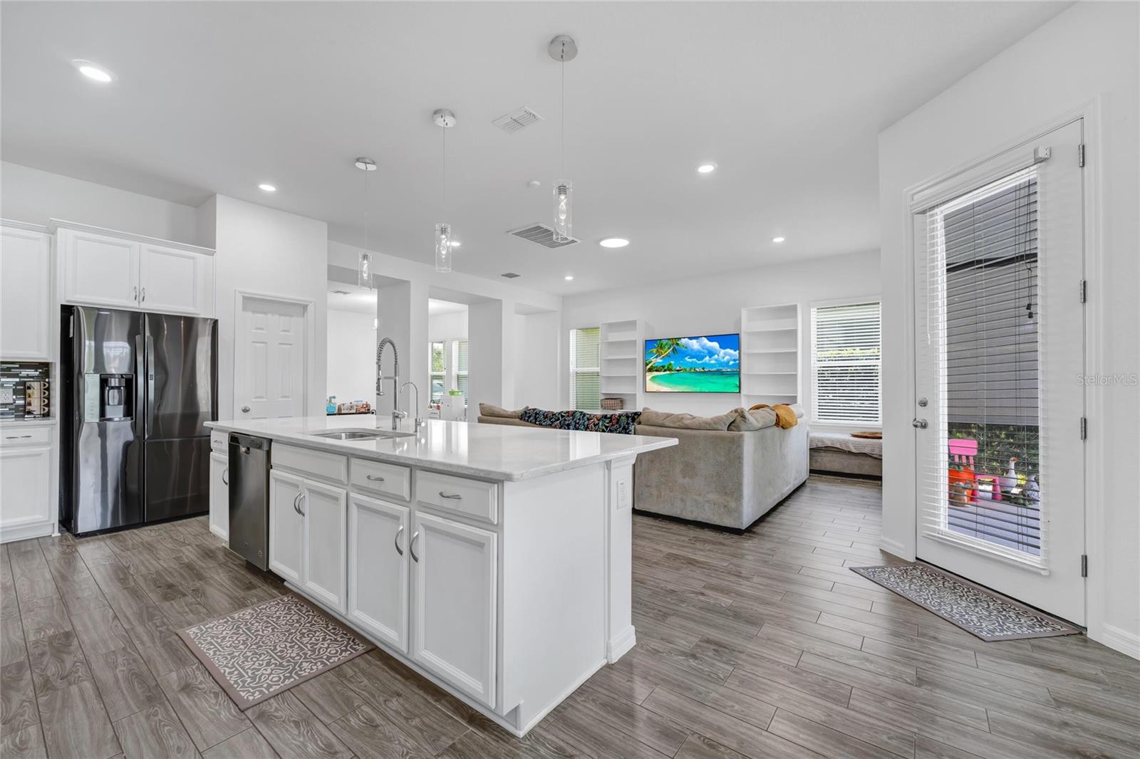 12929 Westside Village Loop Property Photo 17