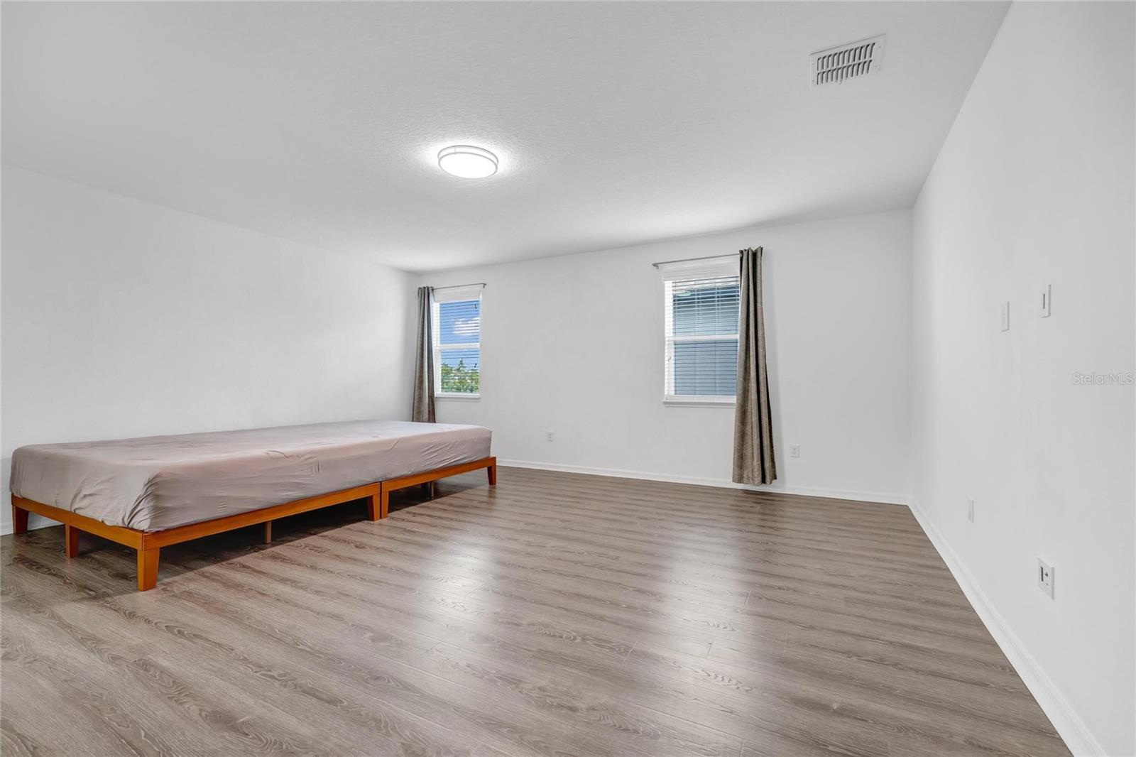12929 Westside Village Loop Property Photo 40