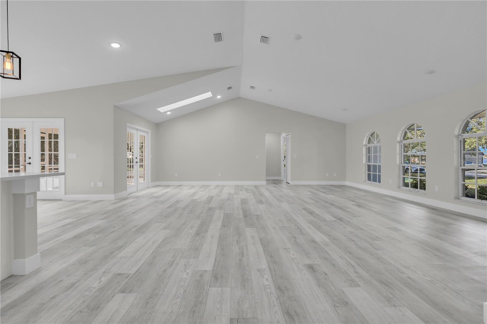1812 Corolla Ct Property Photo 5