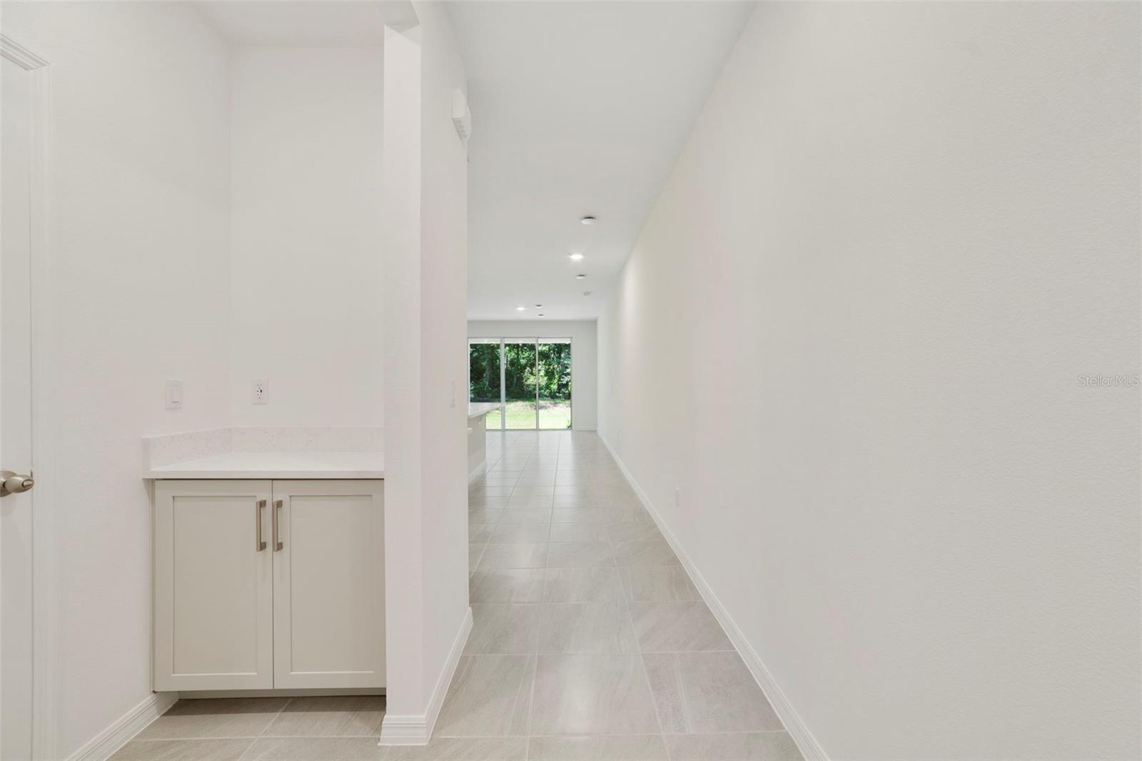 1657 Greenleaf Woods Cv Property Photo 5