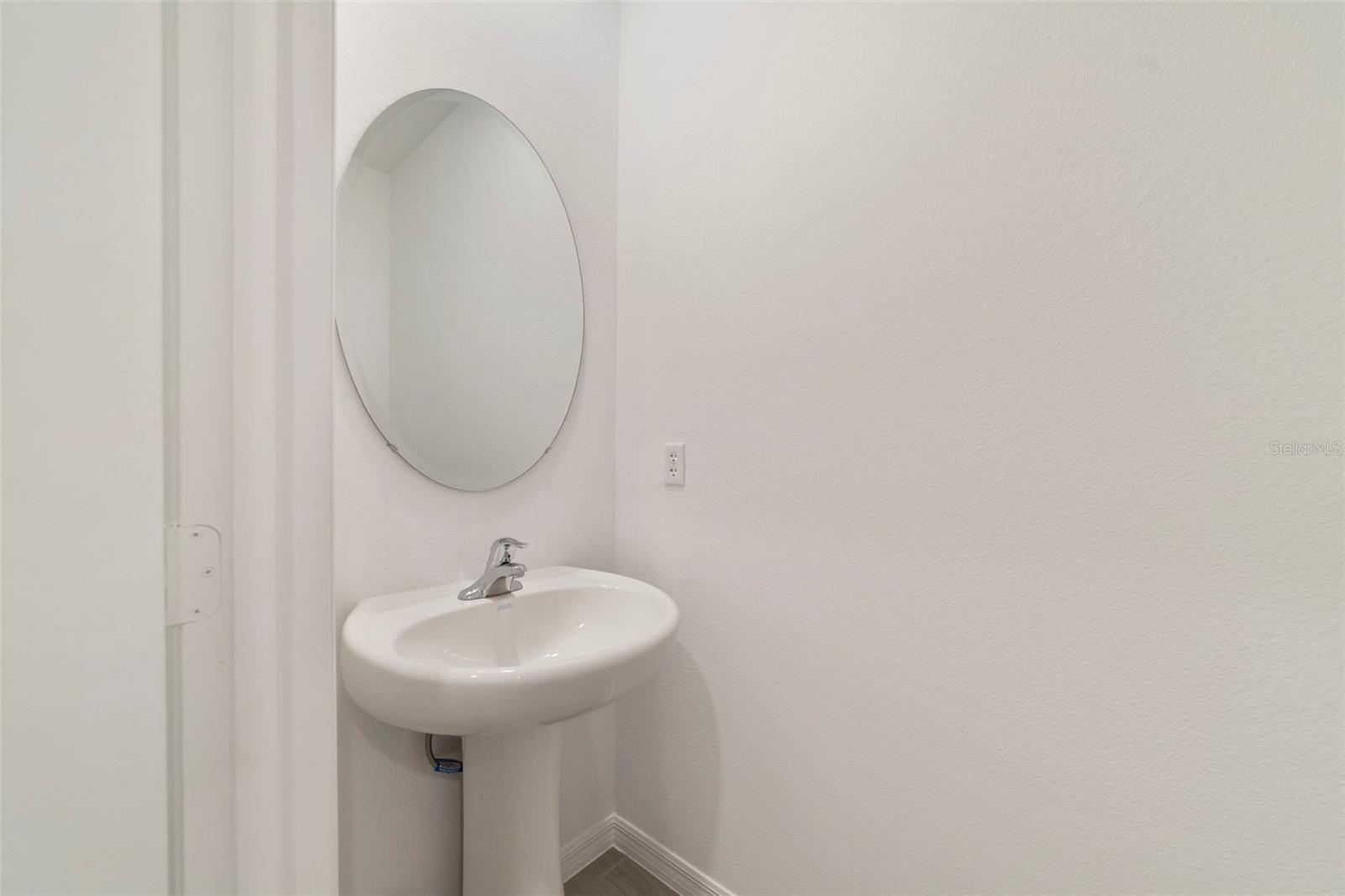 1657 Greenleaf Woods Cv Property Photo 6