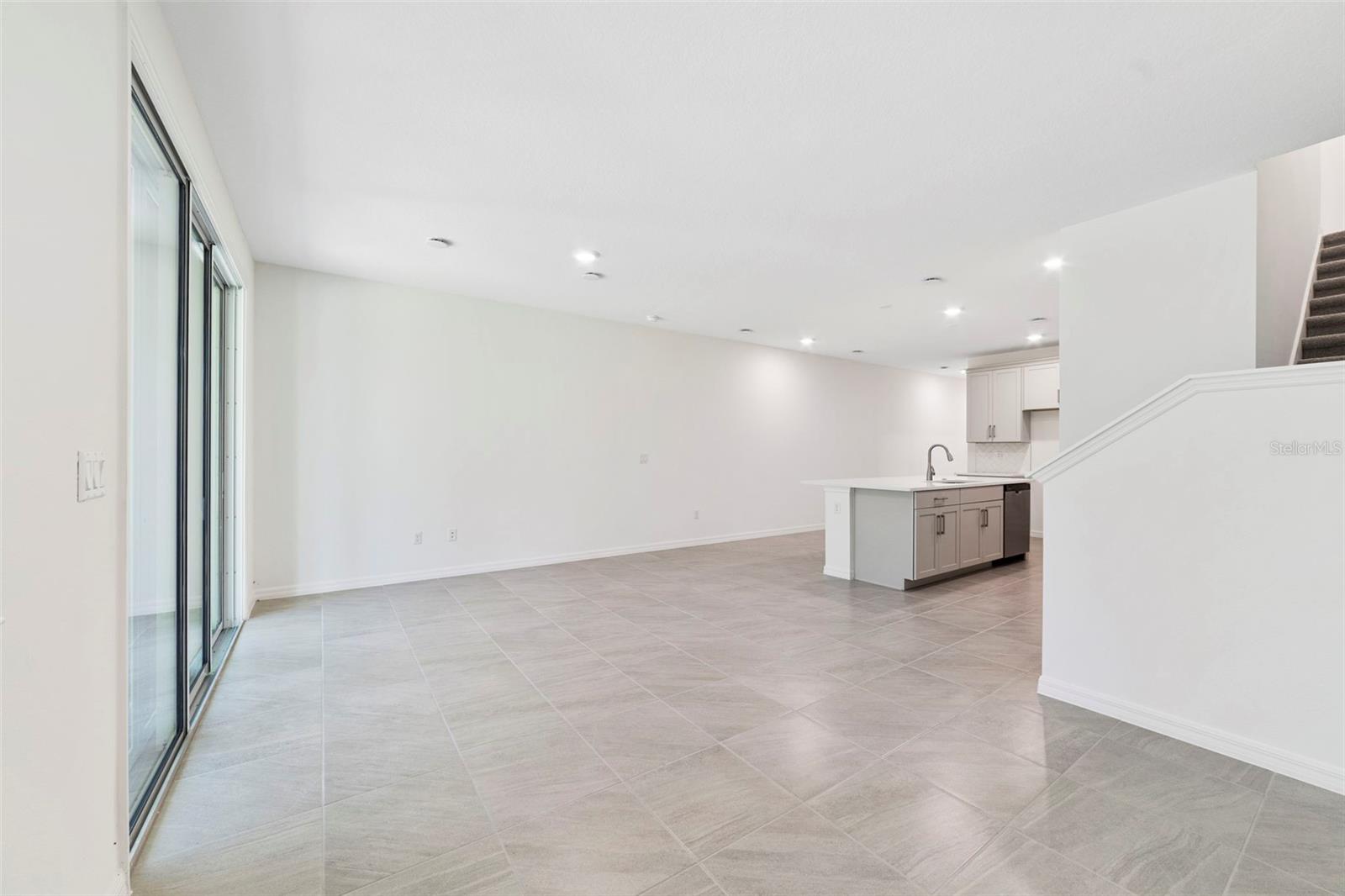1657 Greenleaf Woods Cv Property Photo 8