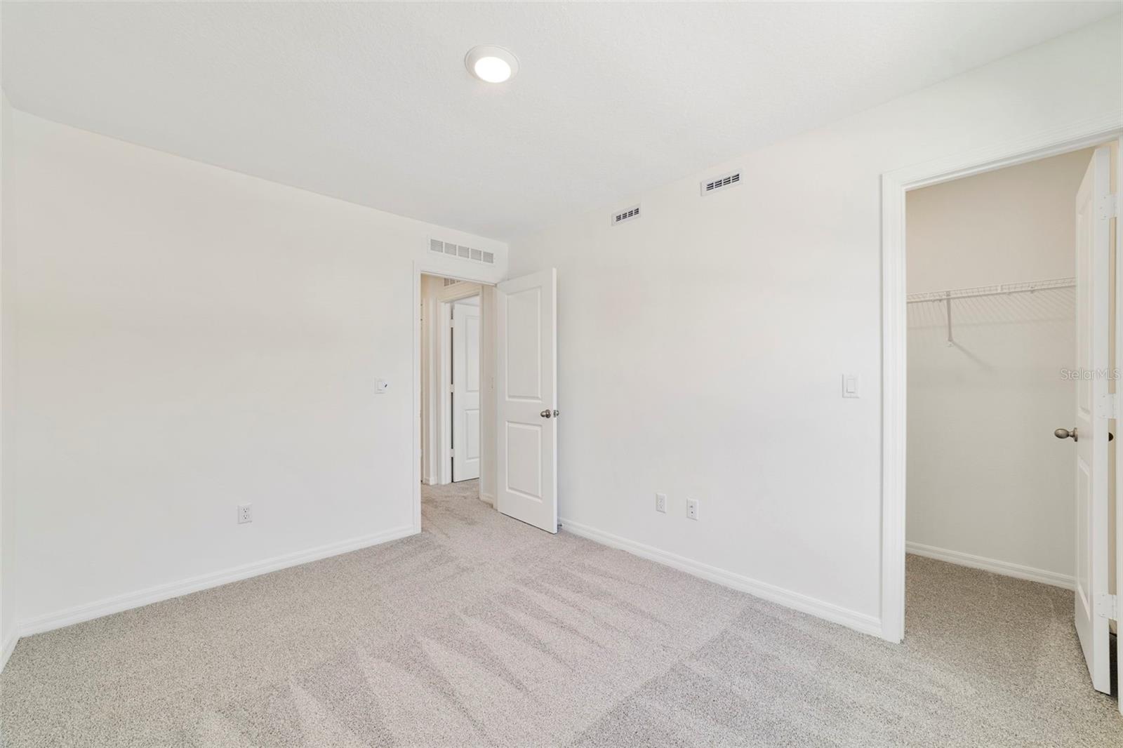 1657 Greenleaf Woods Cv Property Photo 16