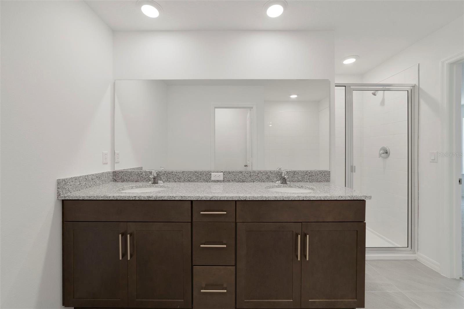 1657 Greenleaf Woods Cv Property Photo 22
