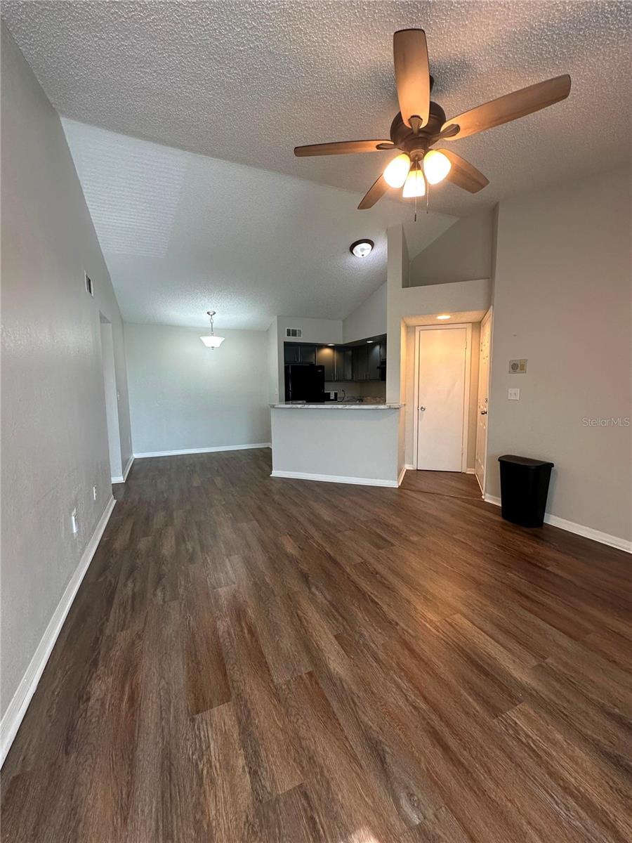 4658 Commander Dr #834 Property Photo 3