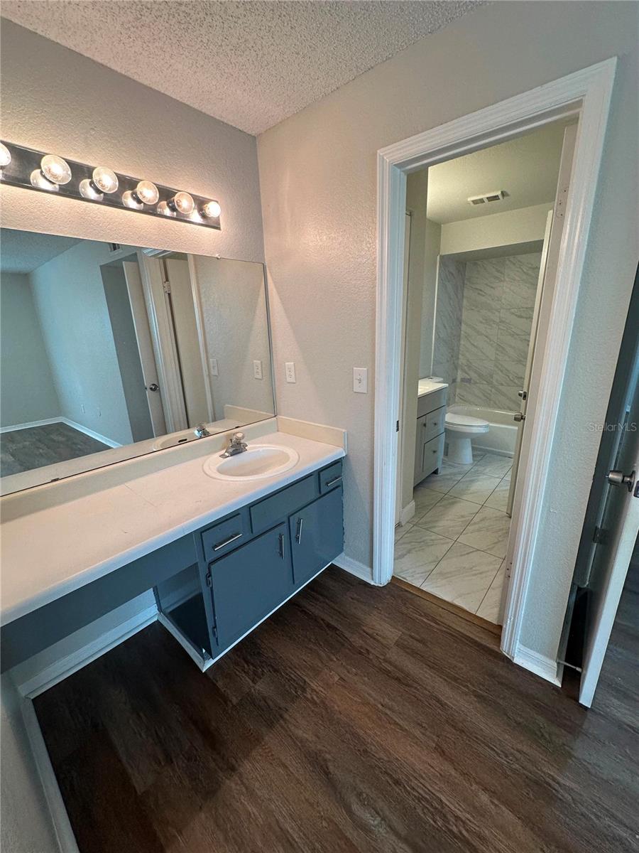 4658 Commander Dr #834 Property Photo 7